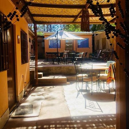 Hostal Intipara ซานเปโดร เด อาตากามา ภายนอก รูปภาพ