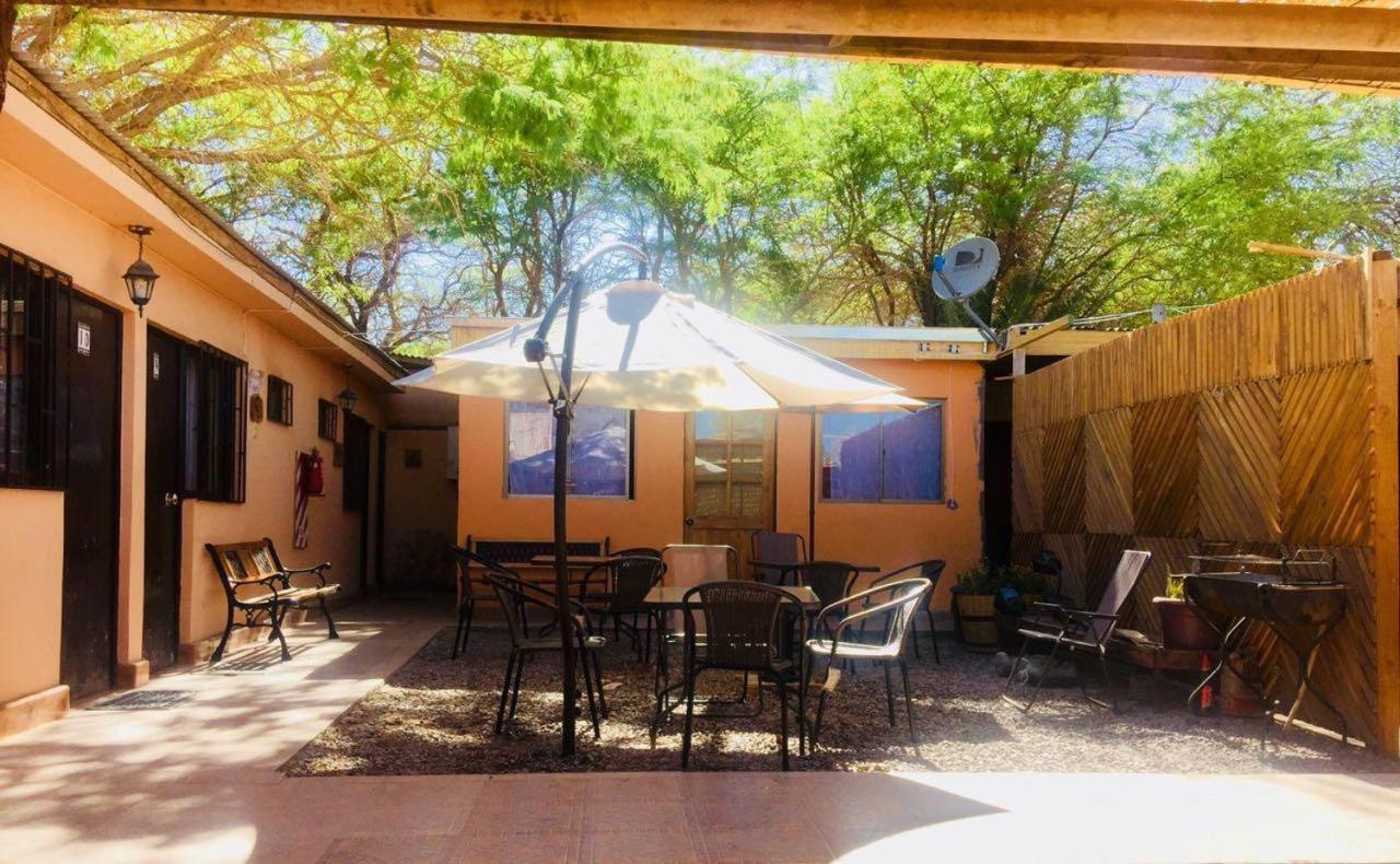 Hostal Intipara ซานเปโดร เด อาตากามา ภายนอก รูปภาพ