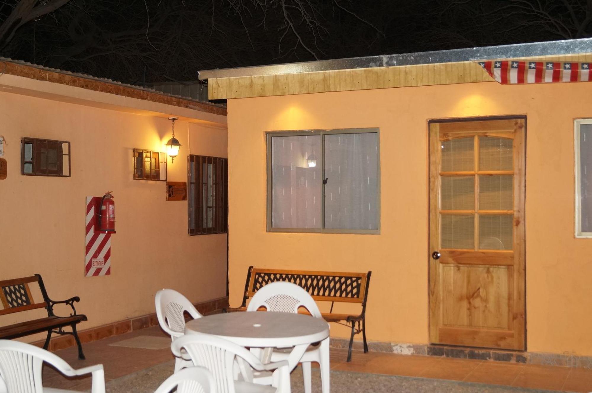 Hostal Intipara ซานเปโดร เด อาตากามา ภายนอก รูปภาพ