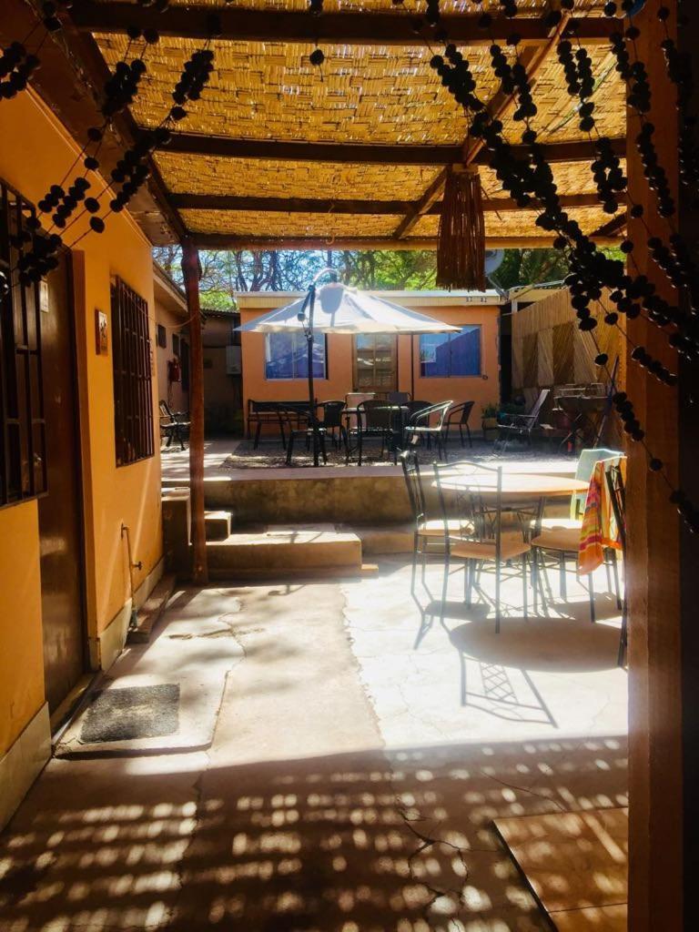 Hostal Intipara ซานเปโดร เด อาตากามา ภายนอก รูปภาพ