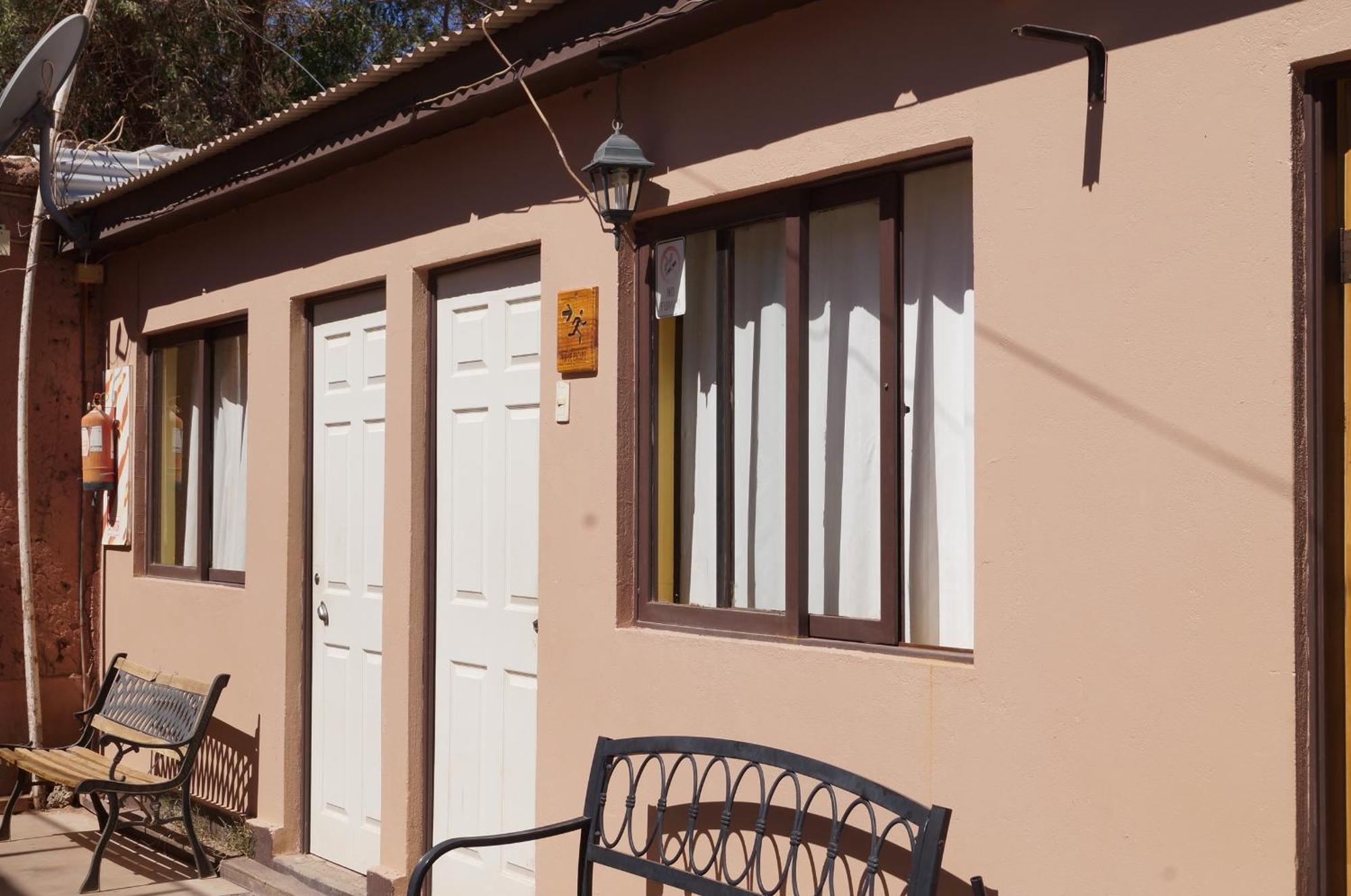 Hostal Intipara ซานเปโดร เด อาตากามา ภายนอก รูปภาพ