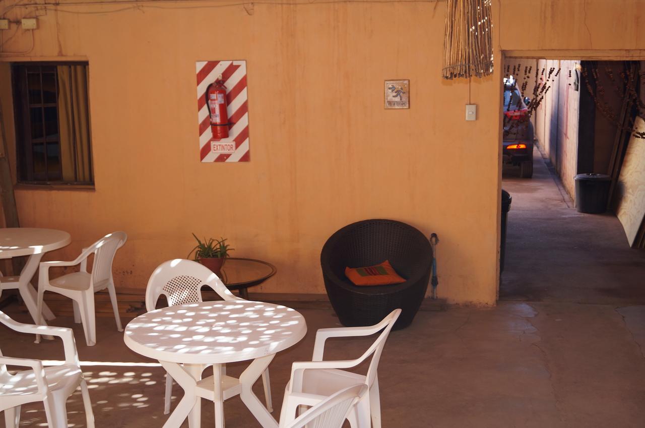 Hostal Intipara ซานเปโดร เด อาตากามา ภายนอก รูปภาพ